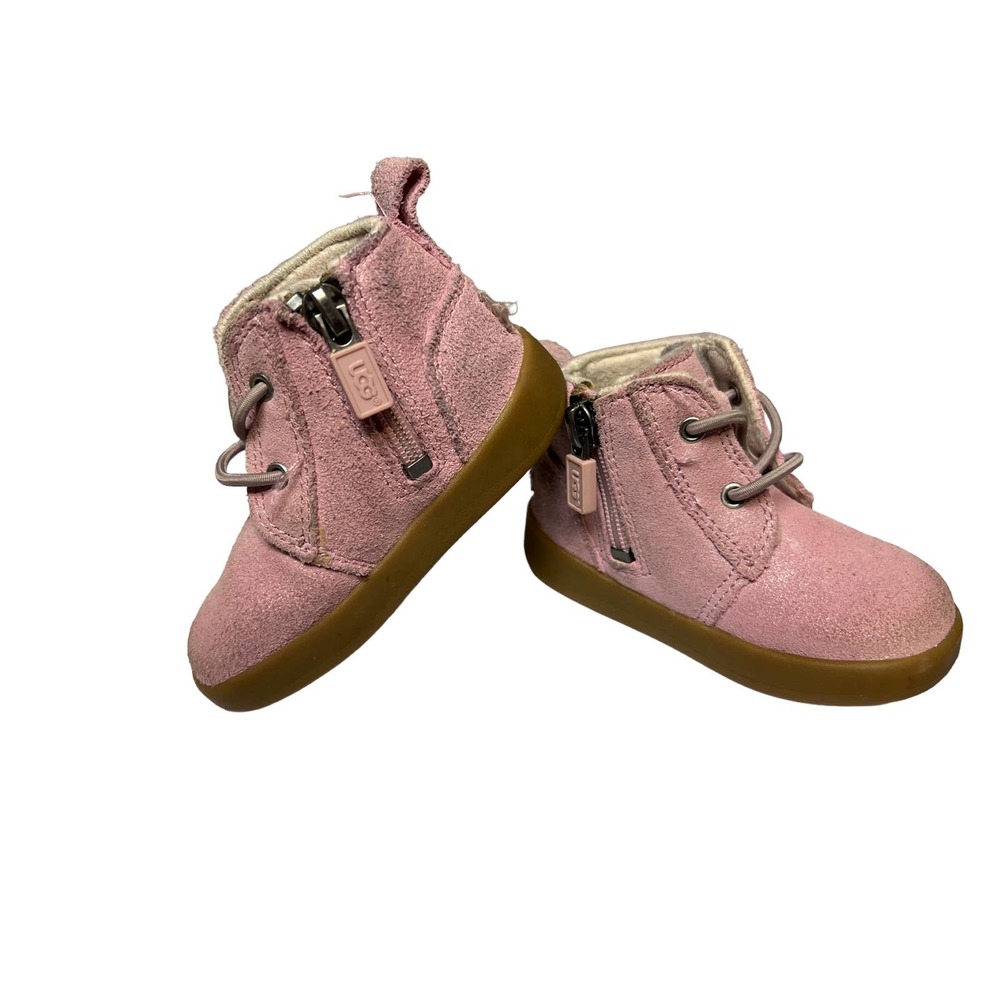 Ugg pink boots toddler 2/3 with zipper